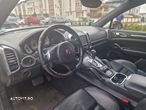 Porsche Cayenne Turbo V8 4.8L Aut. - 7