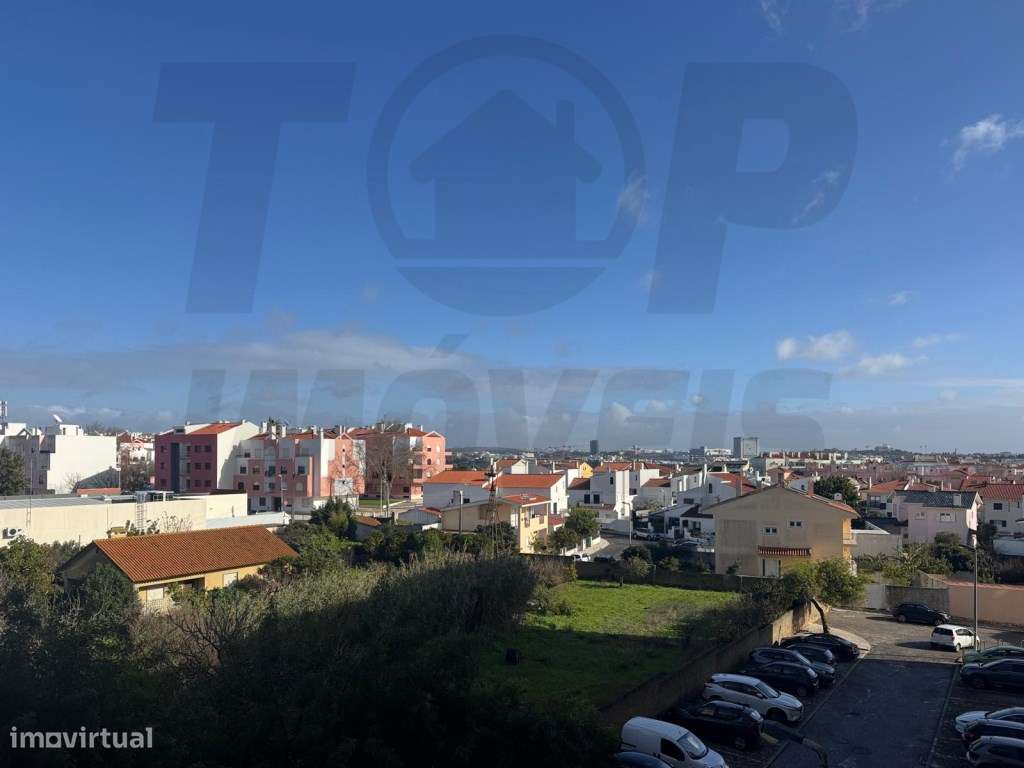 Apartamento T3 para remodelar - CARCAVELOS - 470.000€-9