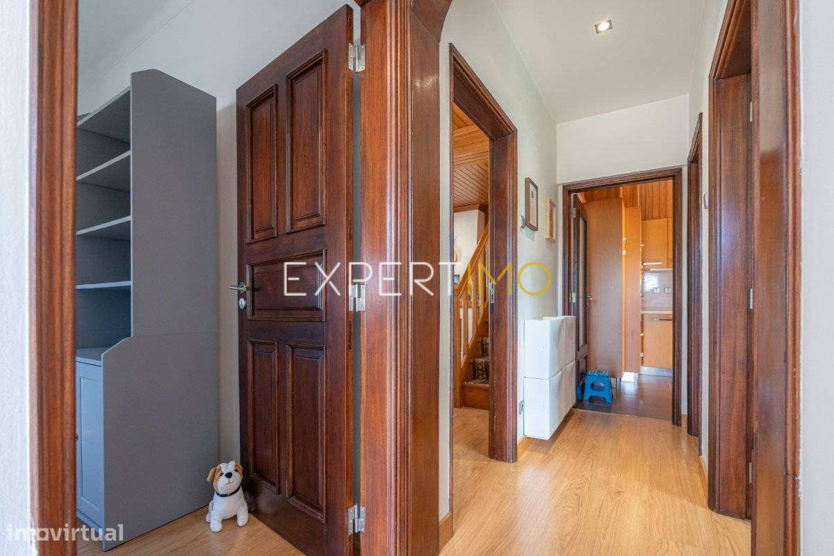 T3 Duplex com Terraço e Anexos | Centro de São Martinho do Bispo –...-15