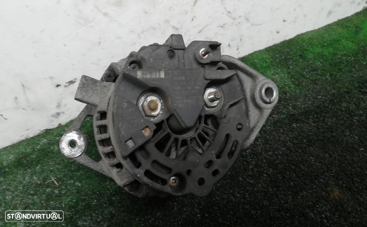 Alternador Opel Corsa C (X01) - 3