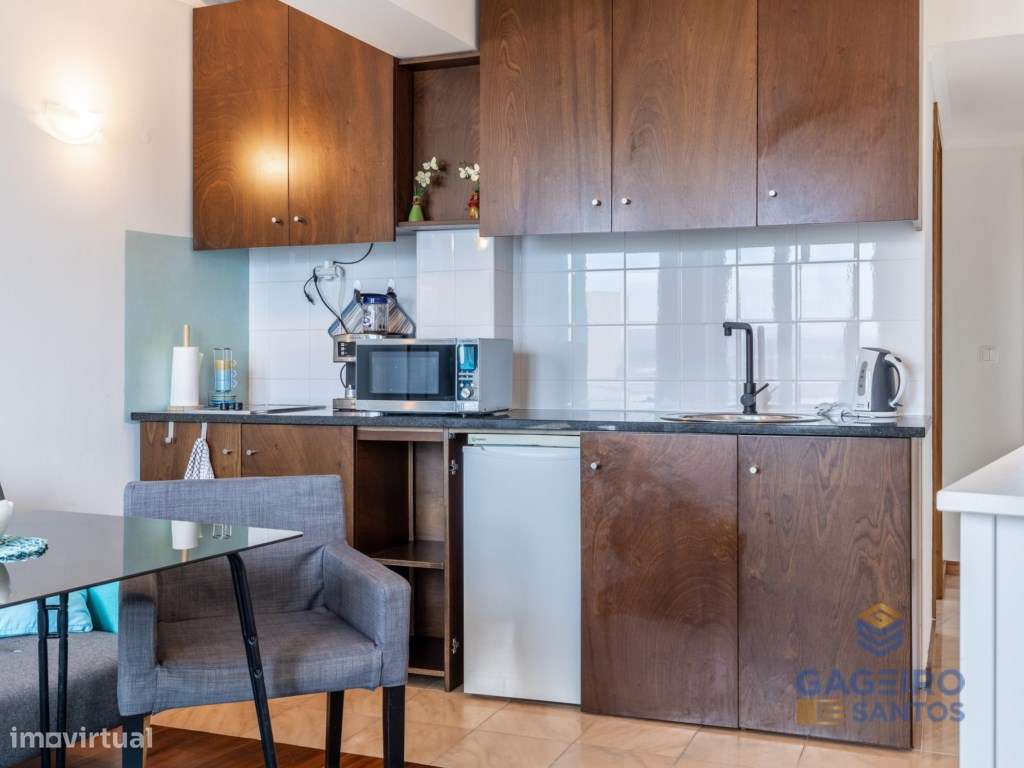 Apartamento T1 mobilado com piscina - Condomínio Baía Azul - Grande imagem: 4/17