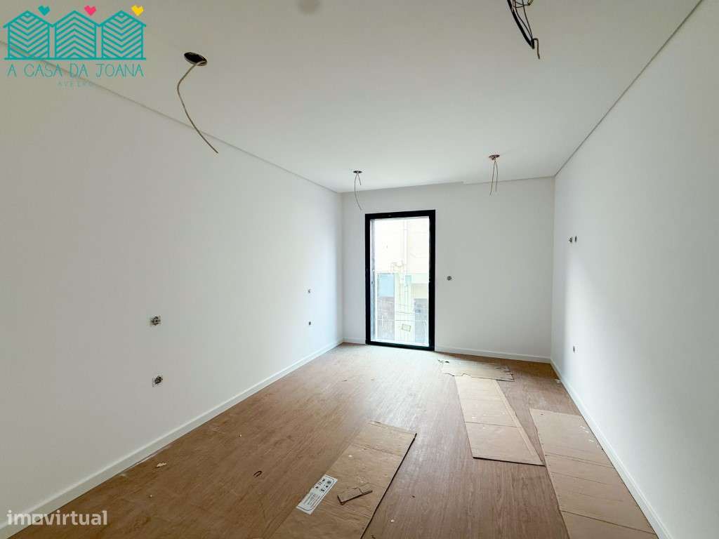 Apartamento T2 Duplex com Garagem Fechada em Esgueira - Grande imagem: 5/10