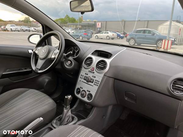 Opel Corsa 1.2 16V Enjoy - 13