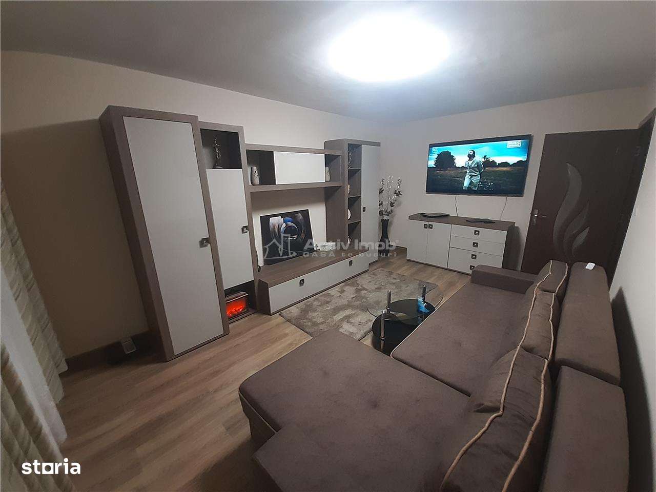 Resita, 3 Cam. Dec., Renovat, Micro 4 - Imagine principală: 2/20