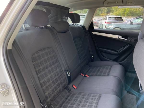 Audi A4 Avant 2.0 TDI Sport - 32