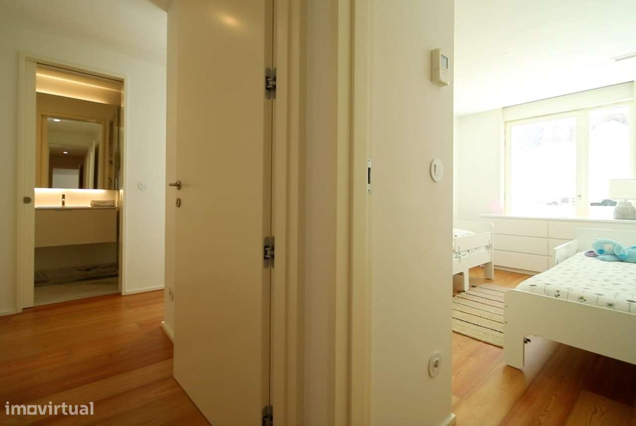 Apartamento T3 de Excelência em Matosinhos, terraço de 40 m² e lugar d-19