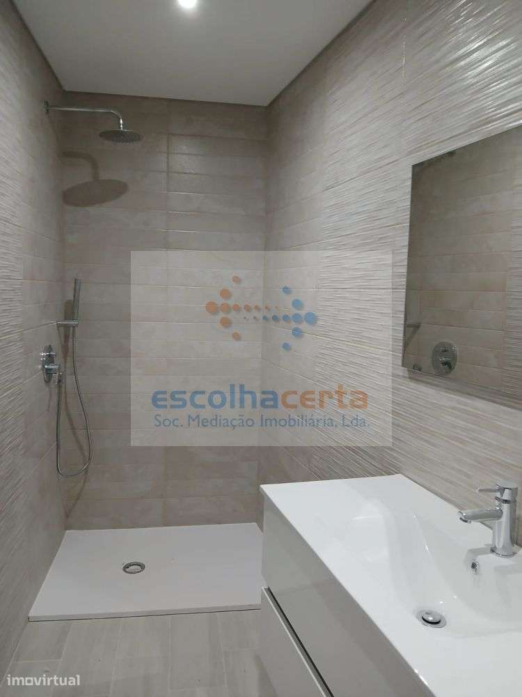 Moradia T3 em construção Fernão Ferro-15