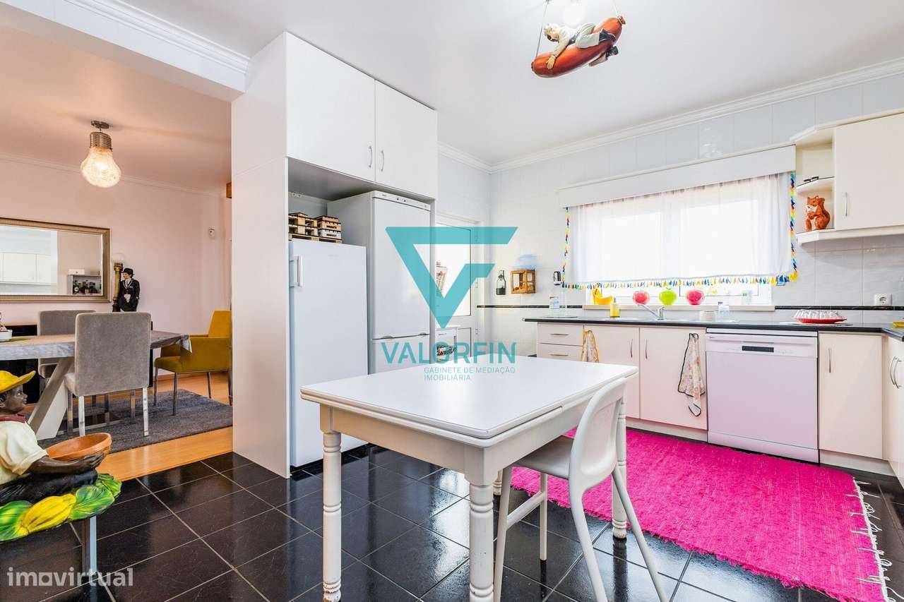 Moradia T4 Individual Casal do Alho - Batalha - Grande imagem: 4/38