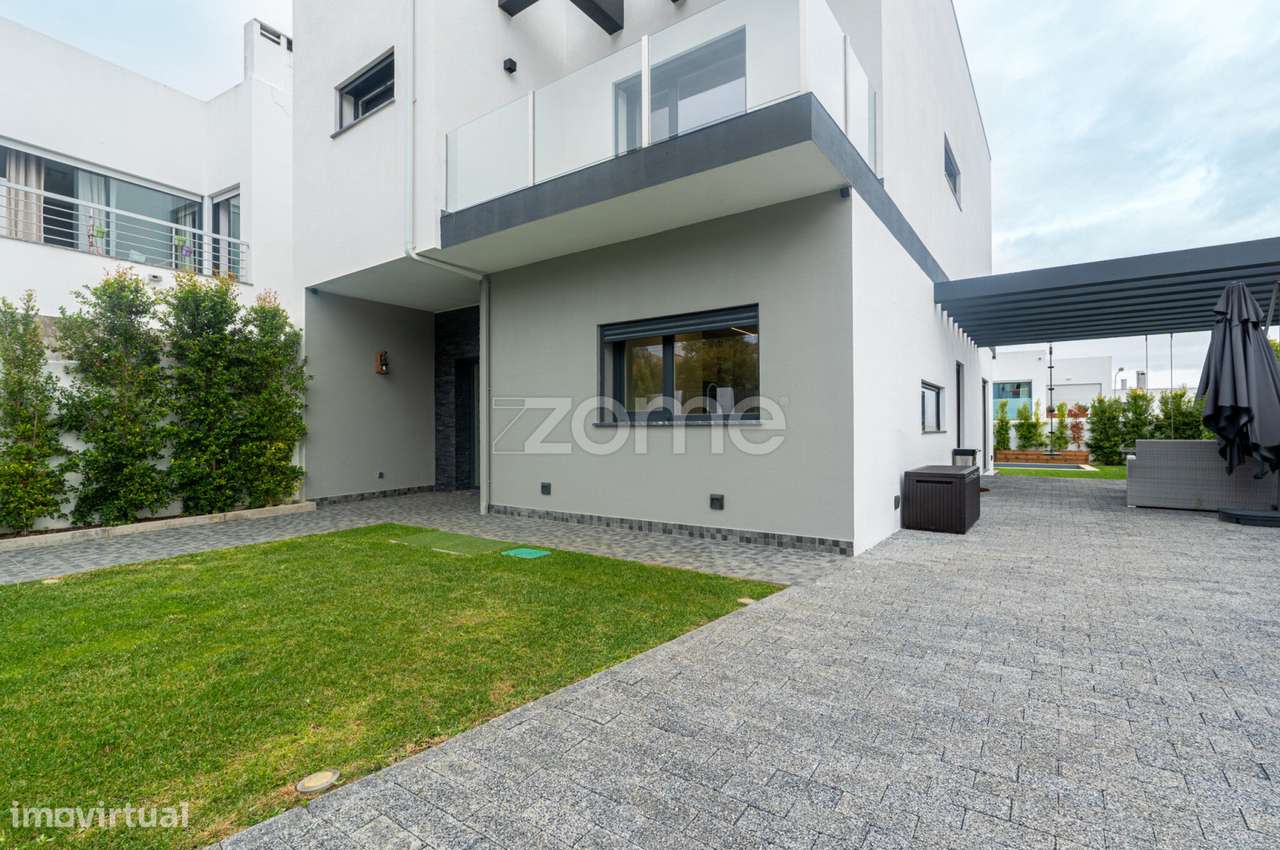 Moradia Isolada T3 com Piscina em Cascais - Grande imagem: 4/25