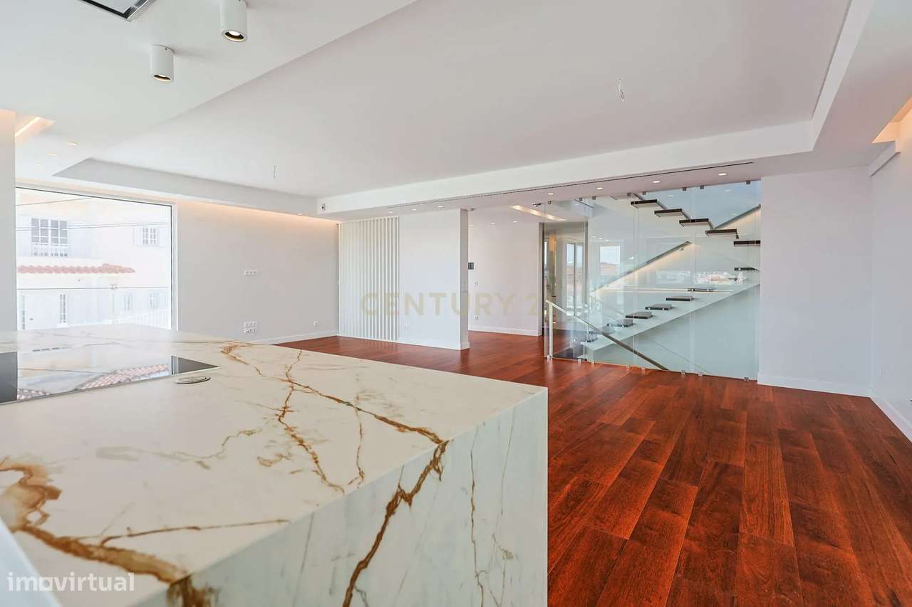 Moradia T5 com Piscina e Domótica - Nova Construção na Charneca da Cap-12
