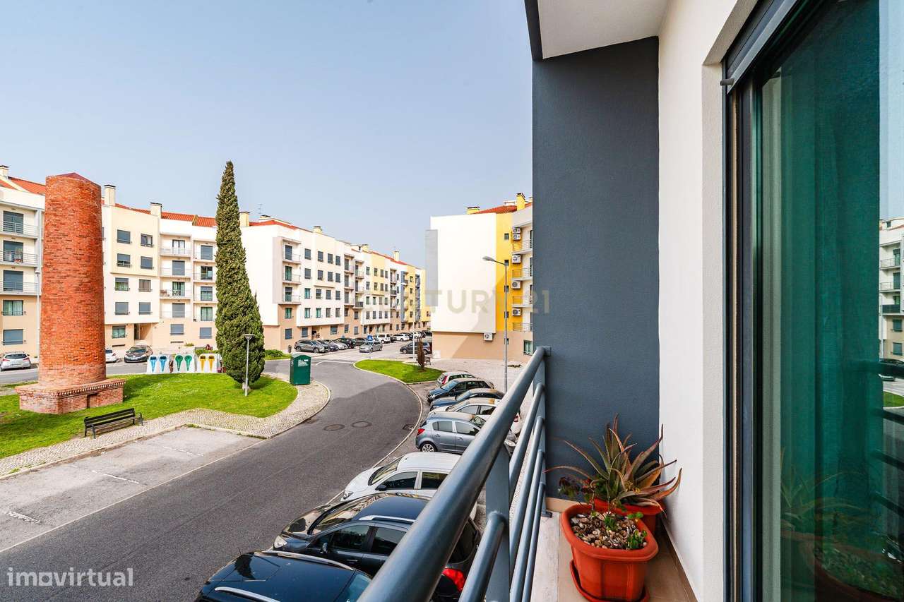 Apartamento T3 com excelente exposição solar-19