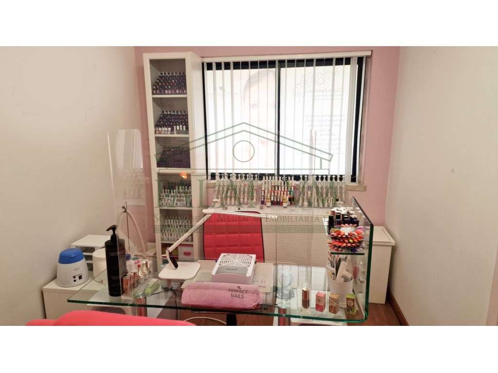 Espaço para escritório em Almada-3