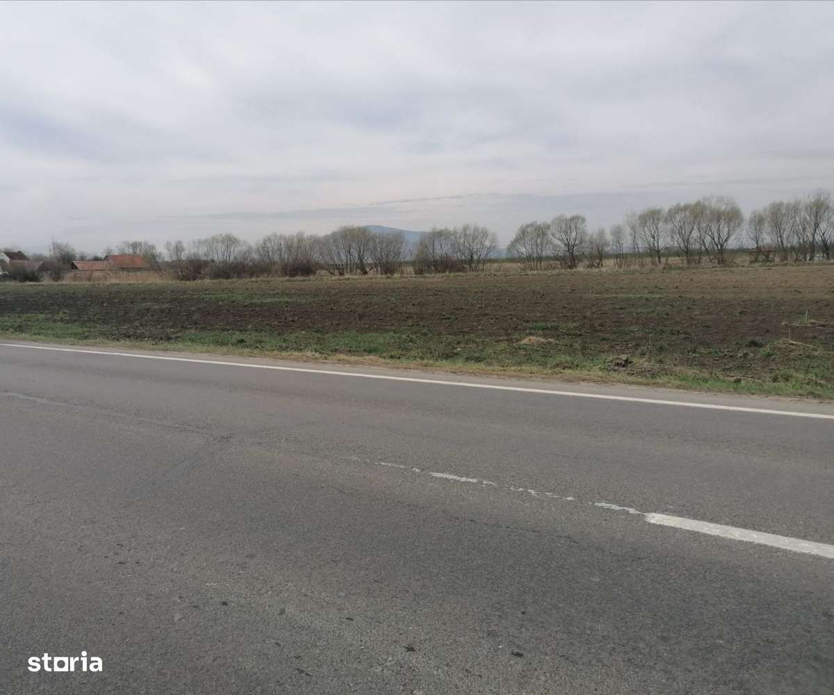 Teren intravilan cu front la DN 13 - E 60, Brasov - Stupini. - Imagine principală: 3/4