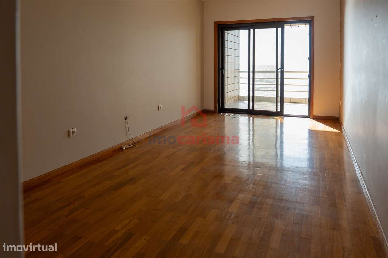 Apartamento T3+1 Duplex na 1.º Linha em Frente à Praia em Aver-o-Mar-12