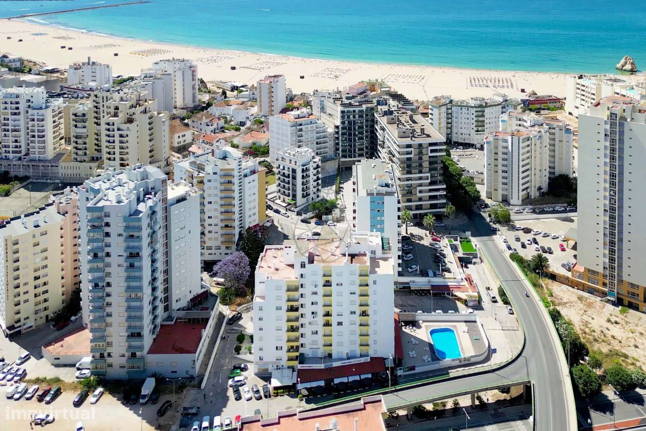 Restaurante em funcionamento Localizado na Praia da Rocha - Grande imagem: 5/35