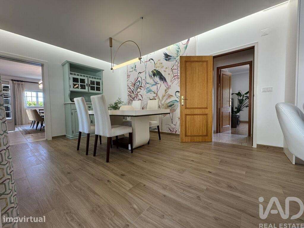 Moradia bi-familiar T5 em Tomar e Santa Maria dos Olivais de 230 m2-5