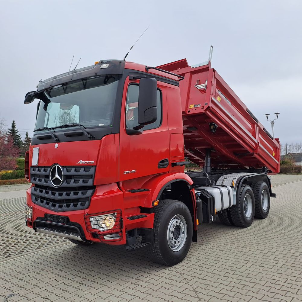 Mercedes-Benz Arocs 2015