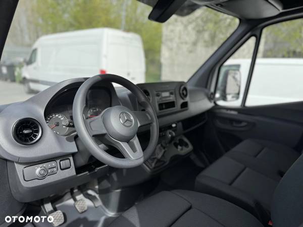 Mercedes-Benz Sprinter - 7