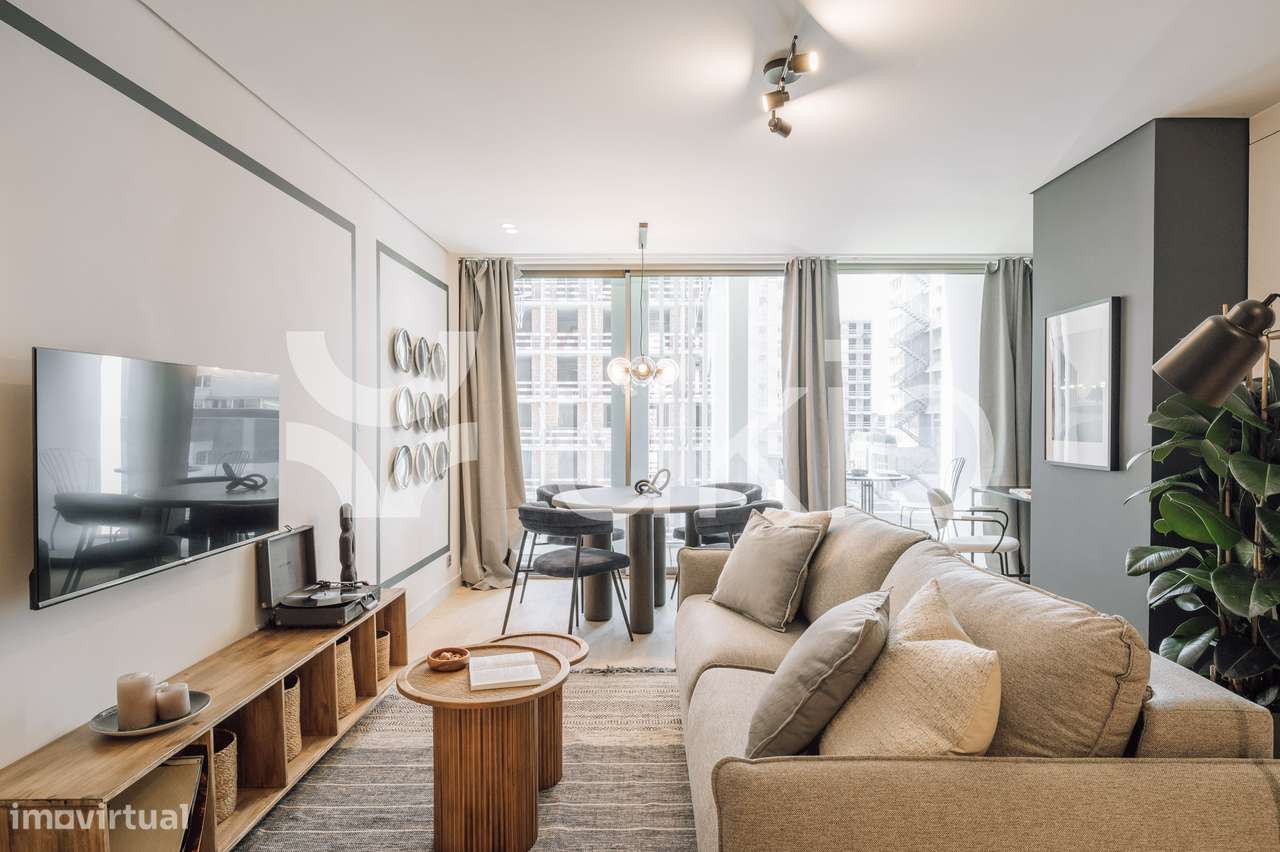 Apartamento T1 com ginásio e piscina em Entrecampos - Grande imagem: 2/25