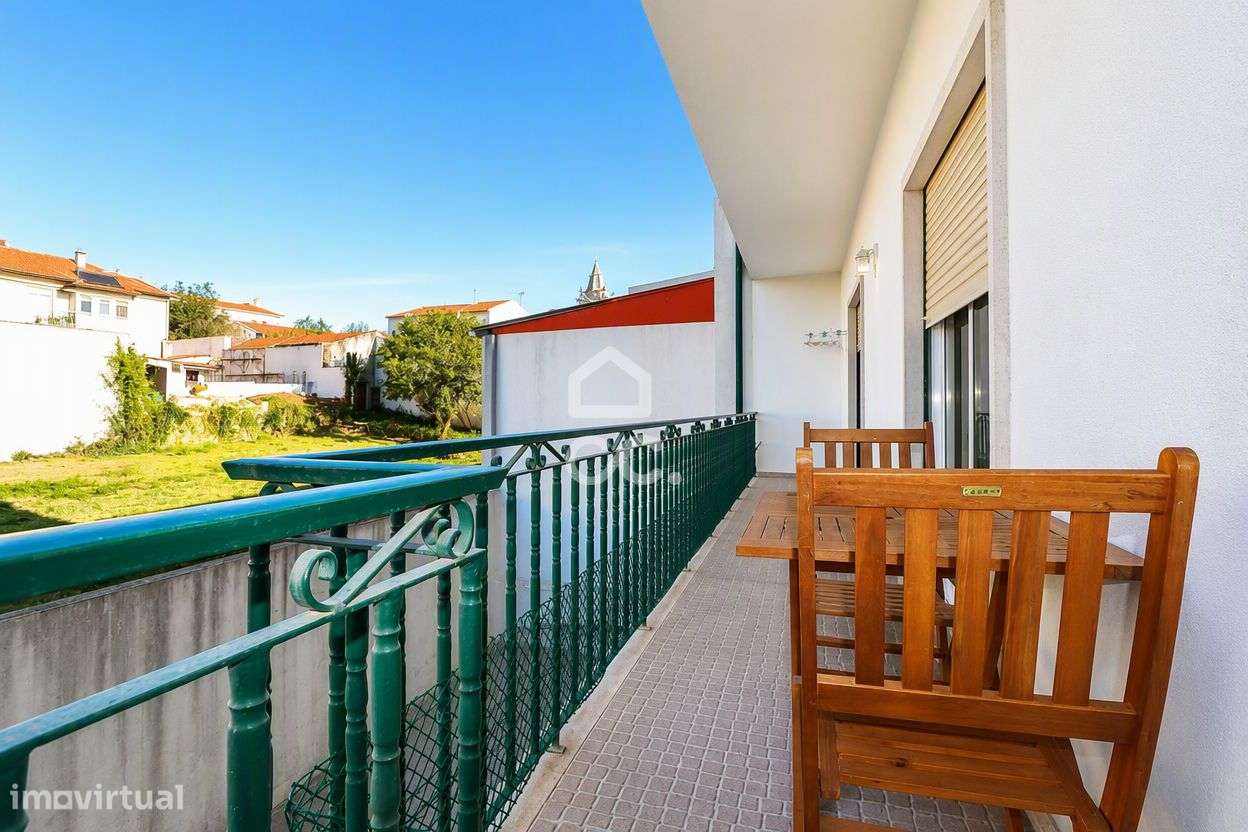 Apartamento T3 com garagem, arrumo e churrasqueira no centro do Avelar-14