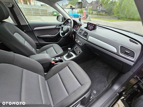 Audi Q3 2.0 TDI Design - 13