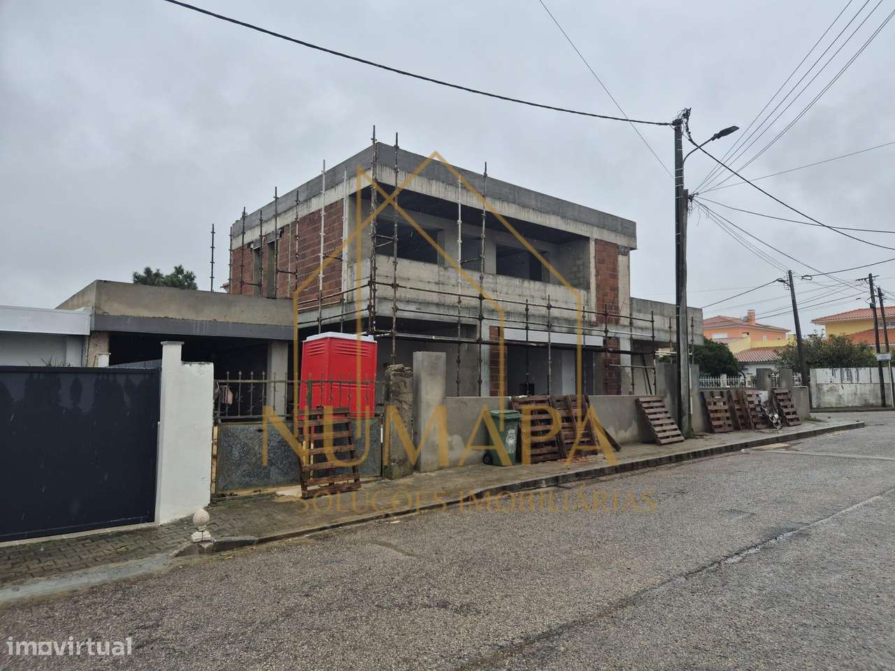 Moradia T4 com Piscina nos Foros Amora - Grande imagem: 4/9