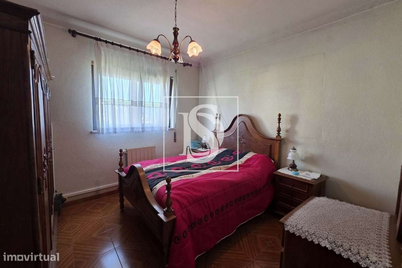 Moradia T6 no centro de Tondela-16