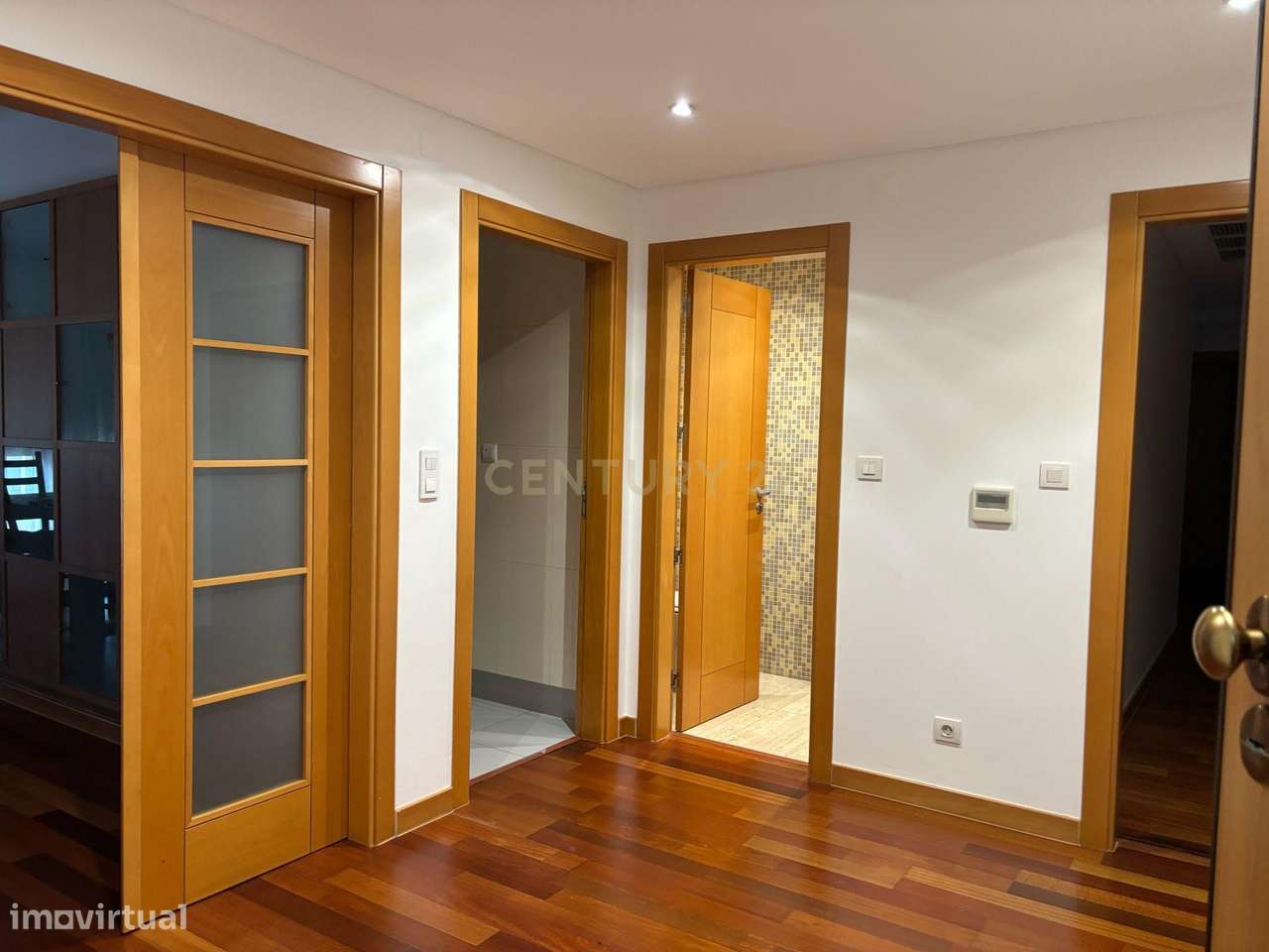 T4 em Odivelas, Lisboa - 2900€ - Grande imagem: 5/37