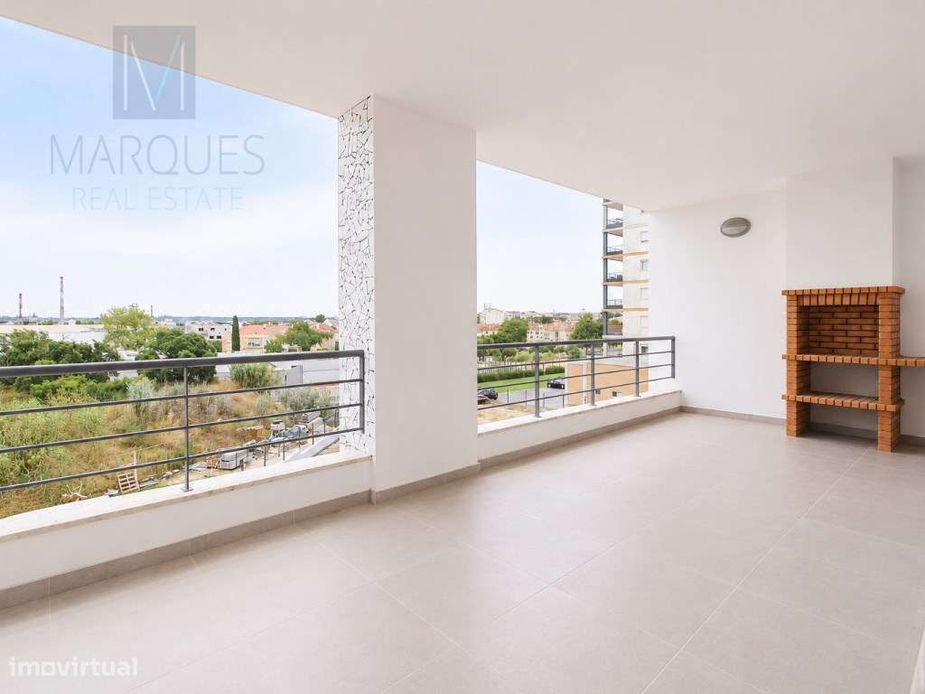 Apartamento T3 em Condomínio Privado com Terraços, Arrecadação e Es...-10