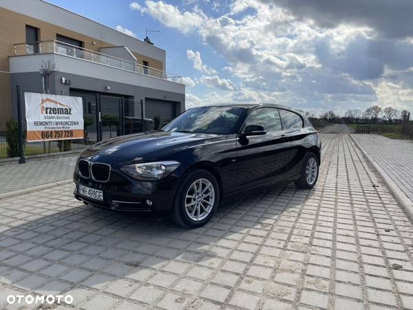 BMW Seria 1 114i Sport Line - 2