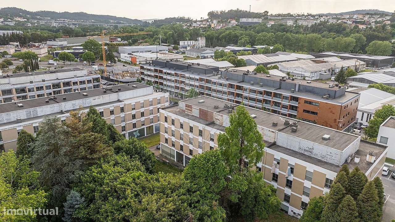 Apartamento T3 situado em Celeirós-26