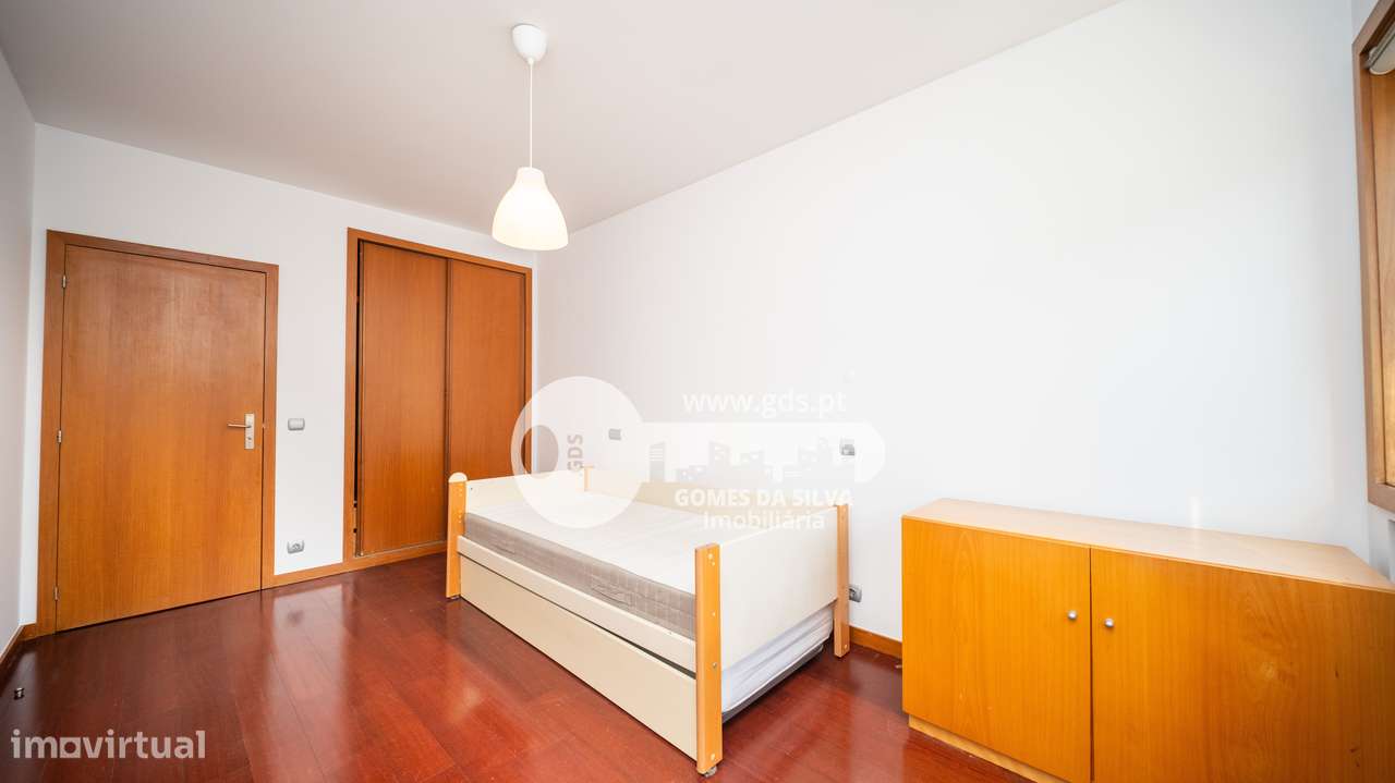 Apartamento T3 com Garagem – Rua José António Cruz, Braga (S. Vítor)-31