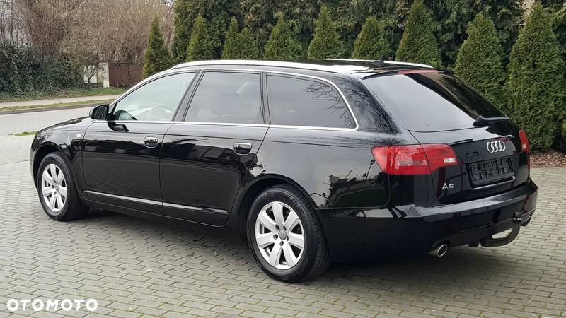 Audi A6 2.4 - 3