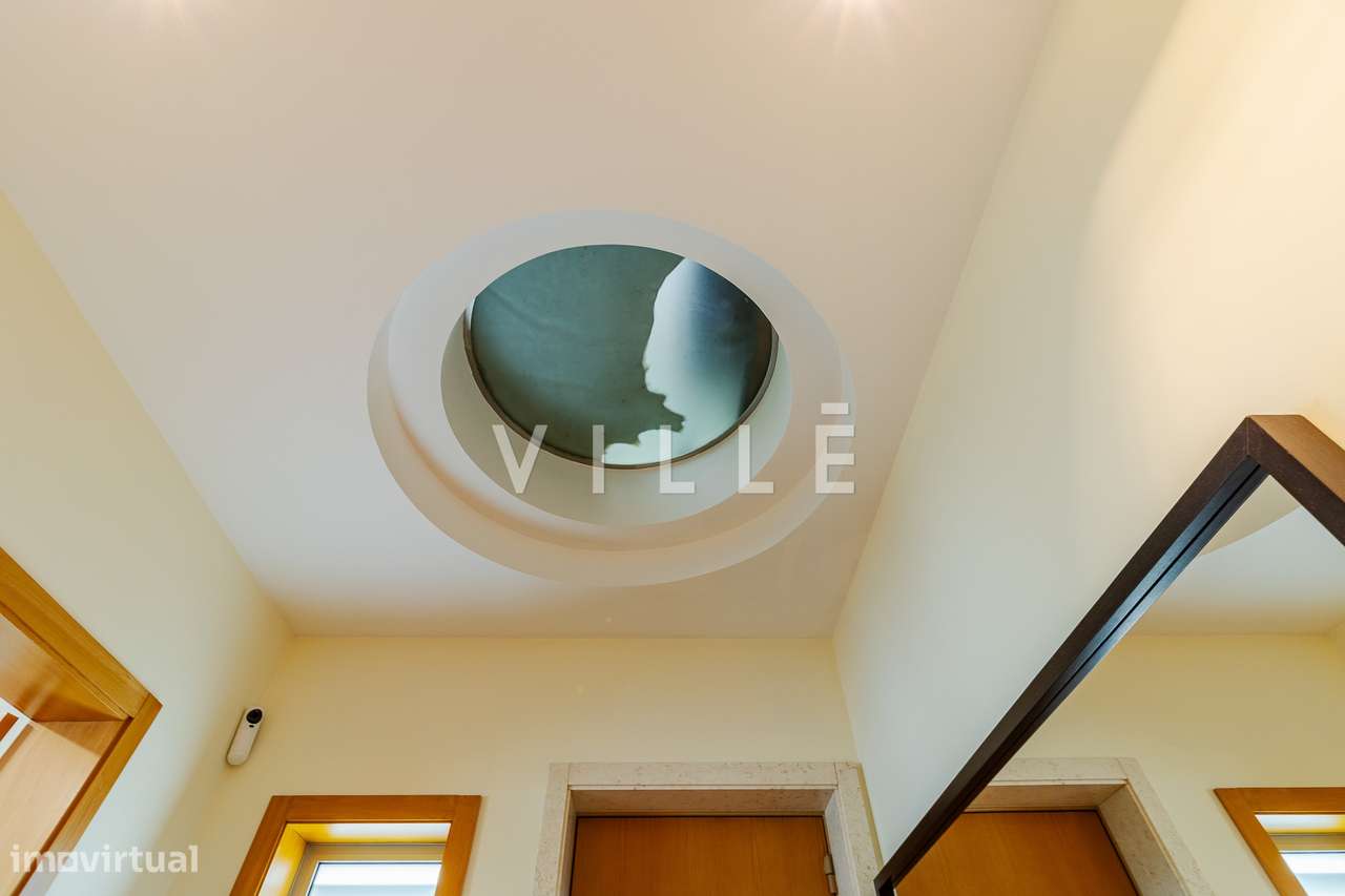 Moradia T4 com piscina aquecida e garagem dupla-19