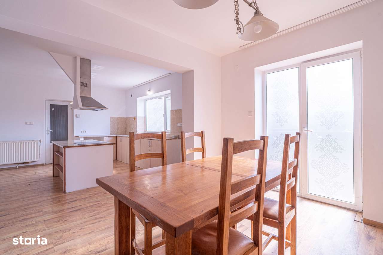 Casă de vânzare – zonă Poltura-0