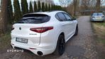 Alfa Romeo Stelvio 2.0 Turbo 16V AT8-Q4 Veloce Ti - 10