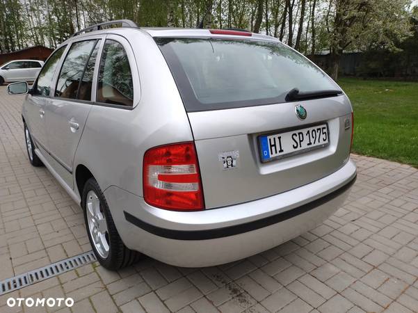 Skoda Fabia 1.4 16V Active - 28