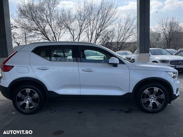 Volvo XC 40 D4 AWD Inscription - 4