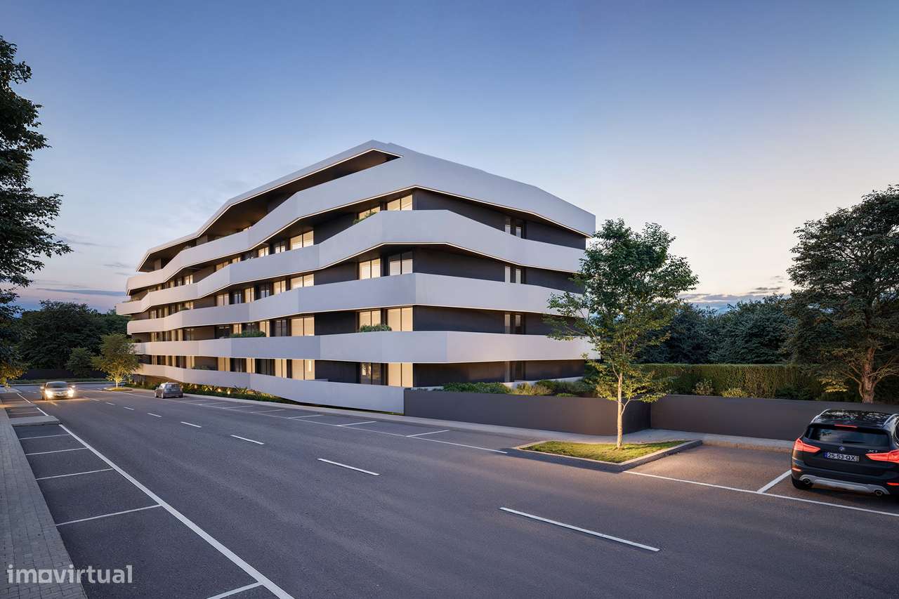 Apartamento T2 com Varanda e Garagem | Paços de Ferreira-7