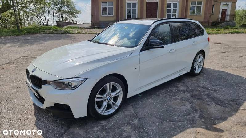 BMW Seria 3 320d Touring xDrive Sport-Aut Modern Line - 2