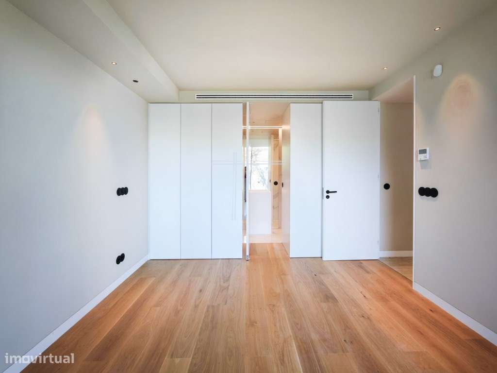 Moradia isolada T5, arquitetura contemporânea com piscina - Verdizela-7