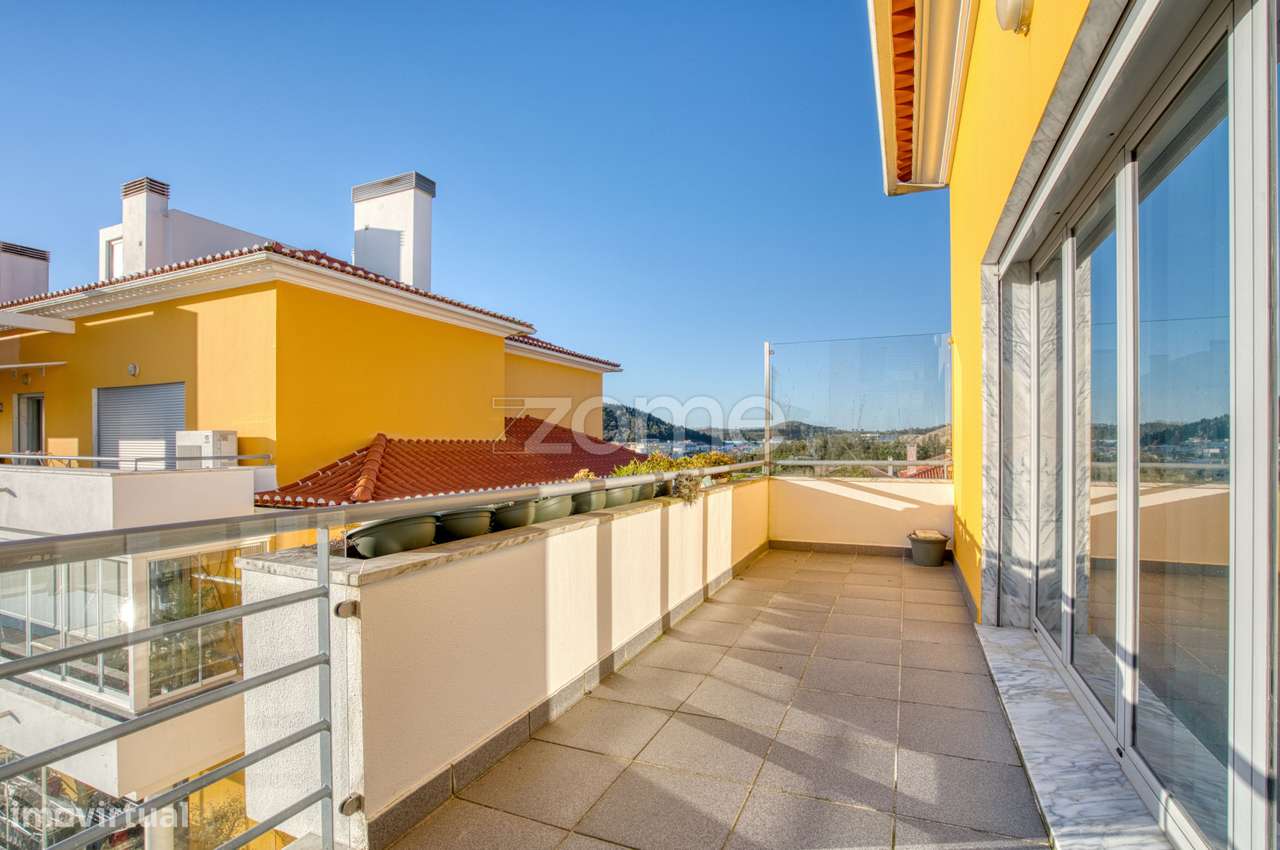 T3 Duplex no condomínio privado Alteia Garden, na Malveira-46