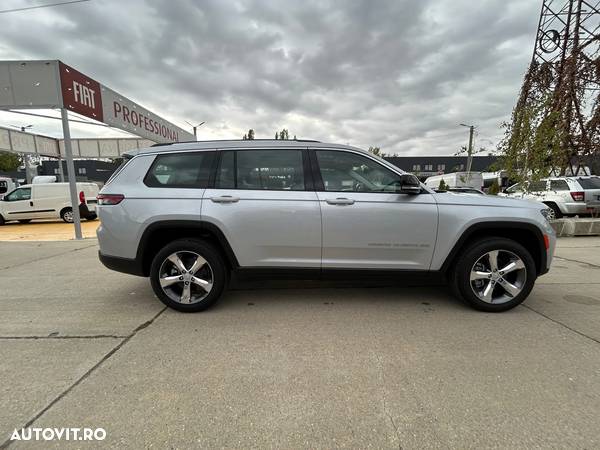 Jeep Grand Cherokee - 23