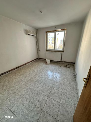 De vanzare – Apartament 3 camere | Strada Margeanului, Rahova-1