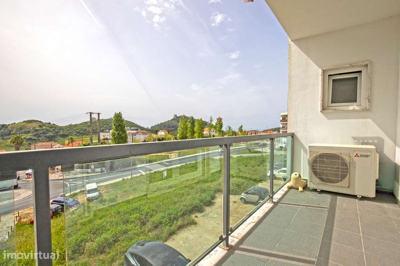 Apartamento T3 varanda estacionamento Corredoura Sesimbra-25
