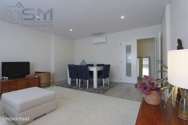 São Domingos de Rana - Apartamento T2 recente com suite e garagem-2