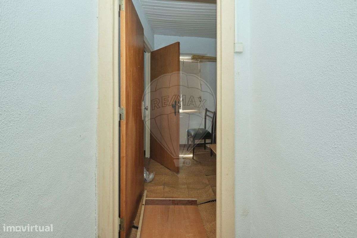 Moradia T1 para venda-18