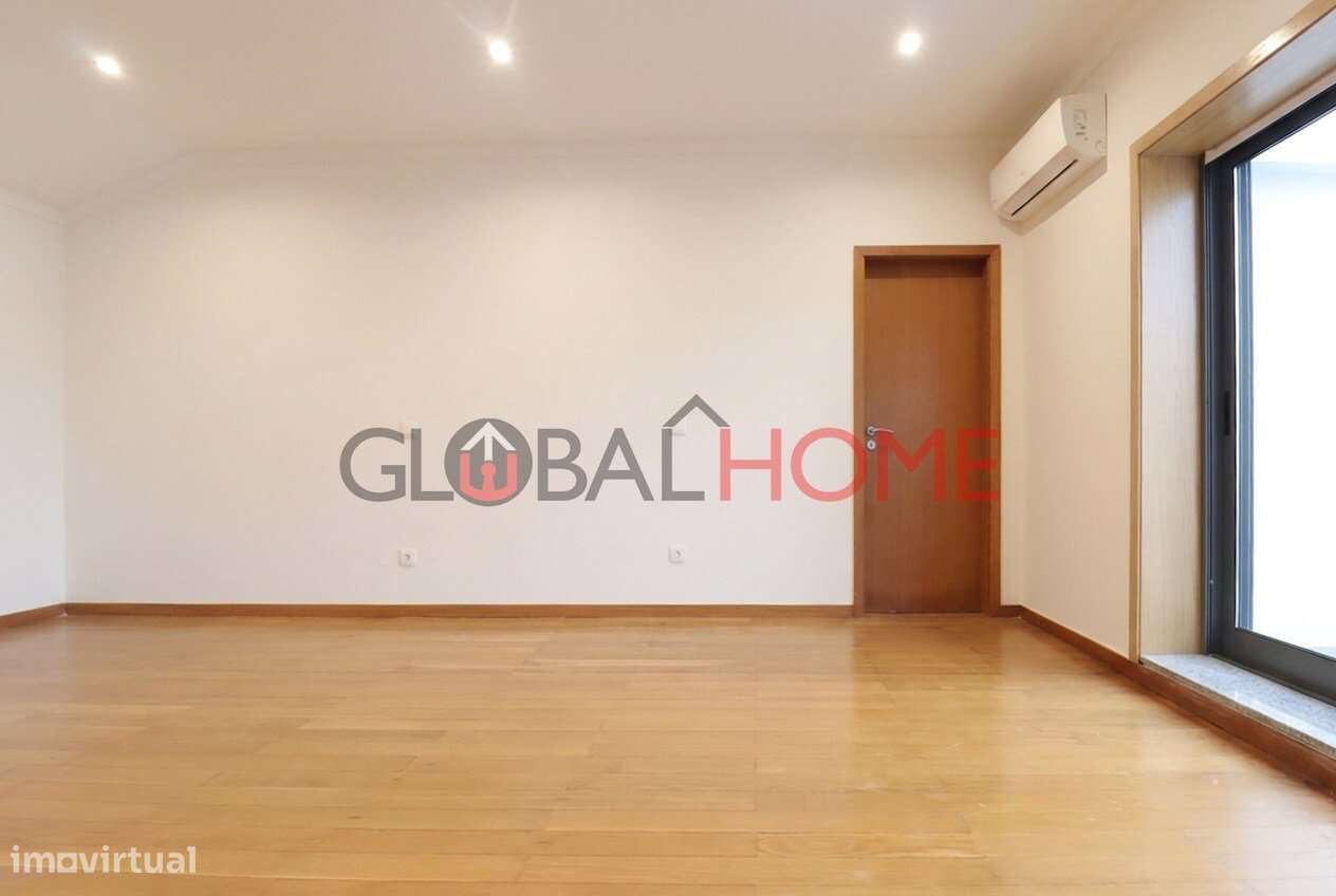 Duplex T2+1 com vista mar em Canidelo-29