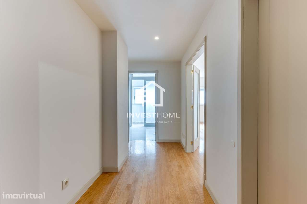 Apartamento T2 | Renovado | Centro da Maia | Lug Garagem - Grande imagem: 5/35