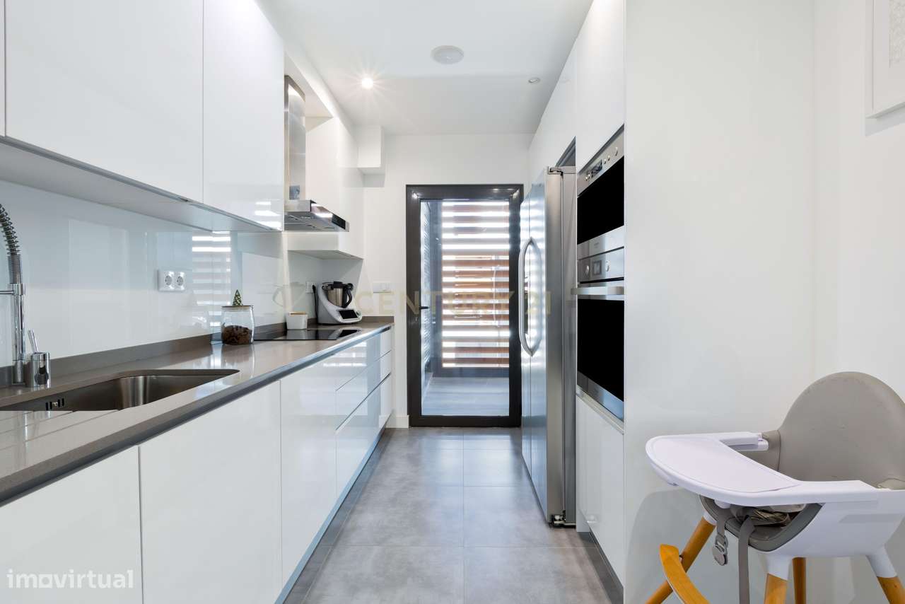 Luxuoso Penthouse T3 em Faro com Piscina Comum - 695.000€ - Grande imagem: 5/24